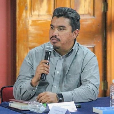 soy un joven de 29 años apasionado por la politica, actualmente en el instituto de la juventud Michoacana, del gobierno del estado.
Orgullosamente de izquierda