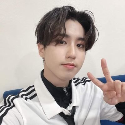 arjisxng's profile picture. #한 waiting for us...

@Firstkpp gf'