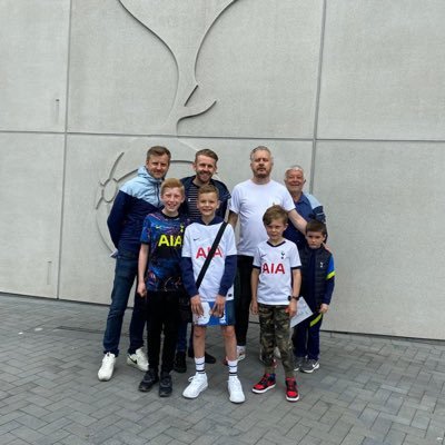 Proud dad of 3 amazing kids and lifetime fan of the best team in the world , Tottenham Hotspur !!!!  Instagram - rwebb07