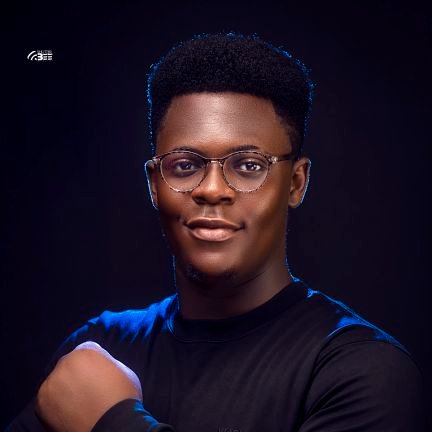 Psalmist// Lyricist// Coach// Musician// CEO The Graced Music// SON OF GOD// Bookings:08094856367