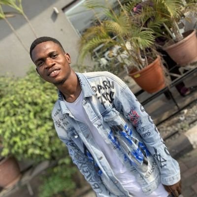 Samarly27's profile picture. 