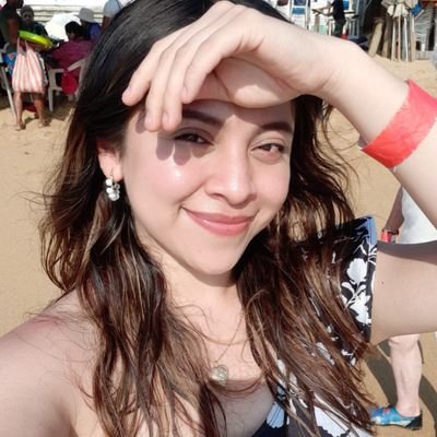 Hanblli's profile picture. La de las tejas amarillas.