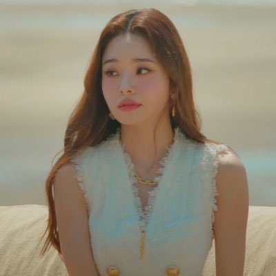 __bibipurple's profile picture. my soul.