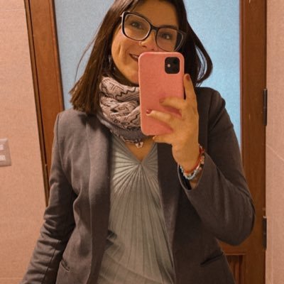 Soy una mujer próspera y me permito florecer en todos los aspectos de mi vida...