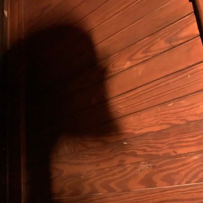 tehcko's profile picture. I have no filters and curse a lot. But i will tell you straight fwd how it is, no two faces.