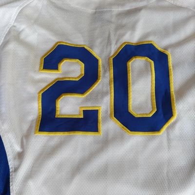 Taiiku_Butyo's profile picture. ある時は仕事人、ある時はオーラジのリスナー、そんな私、体育部長です。