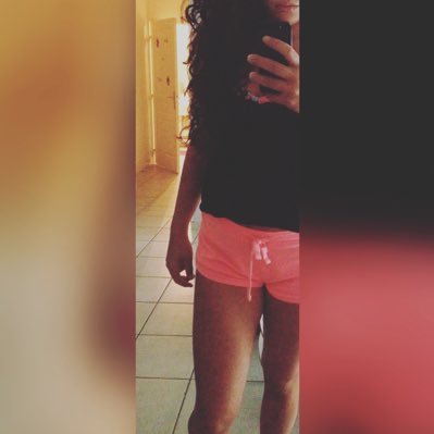 Nesi_Seni's profile picture. 🌙 .... Luna y Sol .... ☀️