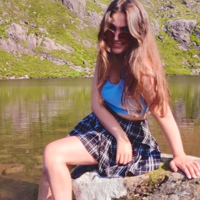 michaela_lunasa's profile picture. Spaghetti?!…. Again?!!
4th year physics 🤠✨