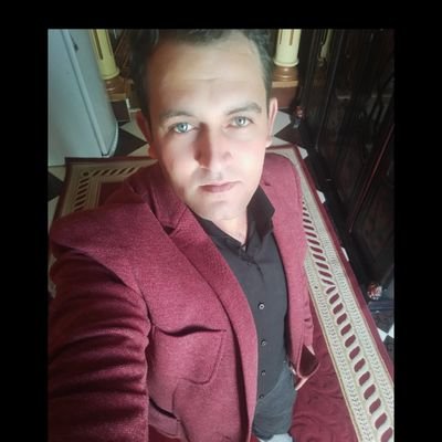 وسلاما علي من راي عينا كادت ان تبكي فأضحكها