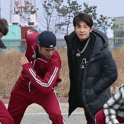 zzzzz_y21's profile picture. 𝕸𝖊𝖆𝖓𝖎𝖊💚💜❤️🖤
오래오래 함께 행복해요
𝓑𝓲𝓽𝓽𝓮𝓻 𝓼𝔀𝓮𝓮𝓽
