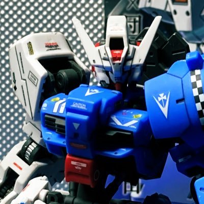 ガンダムと、ボトムズとか色々好きで好きにプラモ作ってる奴。気まぐれポスト、無言フォロー失礼しますm(_ _)m 口下手。投稿頻度が早い時は元気な時 それ以外は筋トレかゲームしてる