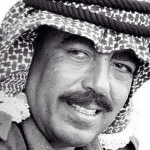 AhmadOb13100517's profile picture. سَيَذكُرُني قَومي إِذا الخَيلُ أَصبَحَت
تَجولُ بِها الفُرسانُ بَينَ المَضارِبِ