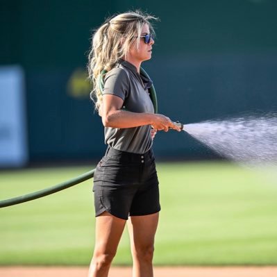 Head Groundskeeper for @aces, NDSU turf alum, coffee addict and future retirement home bocce champ