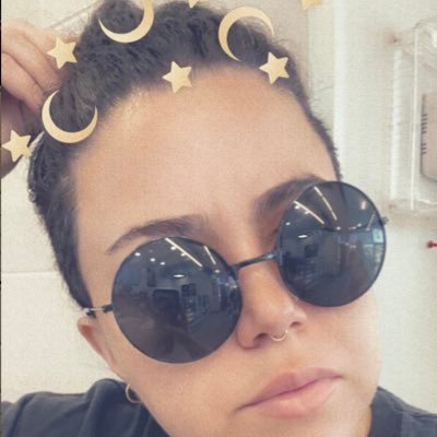 ✨ once a first grade teacher, always a first grade teacher ✨ former educator, current comic book store manager, writer ✨