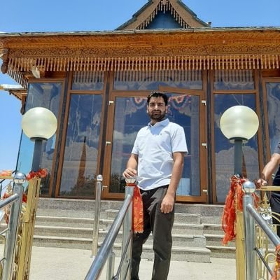 dushyan20331498's profile picture. 