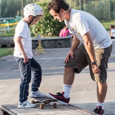 Lo skate nasce “per strada” e si sviluppa in maniera rivoluzionaria, senza lasciare le sue radici, evolvendo come sport fino alle Olimpiadi.