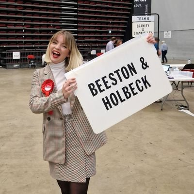 Labour Councillor for Beeston & Holbeck Ward 🌹 @ACORNLeeds ❤️ @LUFC 💙💛 @FCStPauli 🤎 Runner, Rockstar.