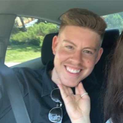 KrisspyMeme's profile picture. puro fierro 🇲🇽                                                   Katie💛