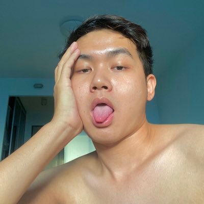 INTJ-T/ ♍️ Studying at Rangsit University in 🇹🇭 Kachin boy from 🇲🇲