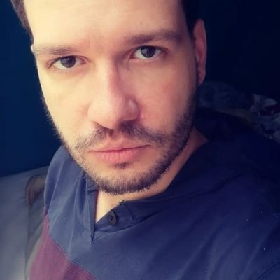 Jornalista, Sindico 🏘, Escorpiano♏, intenso, Fênix por essência🔥, apaixonado por Voleibol🏐 música🎵 e cultura pop.