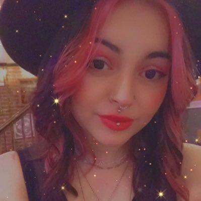 Level 23. scorpio. Hummingbird 💖 Putting the ass in Class. Always.. Hairhairhair 💇🏻✂️ LIZARD LOVES 🦎🦎🦎 Need to talk? DM me. promise we'll be okay.