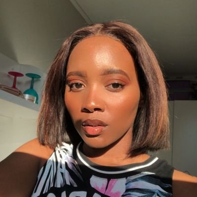 saunders_sanele's profile picture. Simplicity