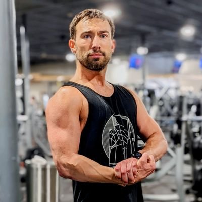 Lifting 🏋️♂️ Gold's Gym DC Metro Athlete
Video Creator 🎥 Rock Climbing ⛰️