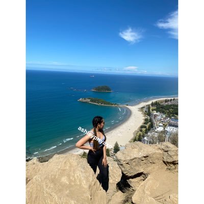 ashleyxo07's profile picture. Ashley•🖤💕 • the better you feel, the better life gets