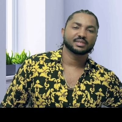 NovaFredo's profile picture. Being alive