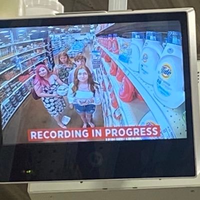 eggsy424's profile picture. ꨄ