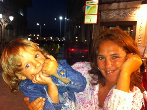 oskiayaben's profile picture. Kultur Atelier enpresaren zuzendaria eta hiru mutiltxoen ama. Euskara eta Euskal Herri ZALEA