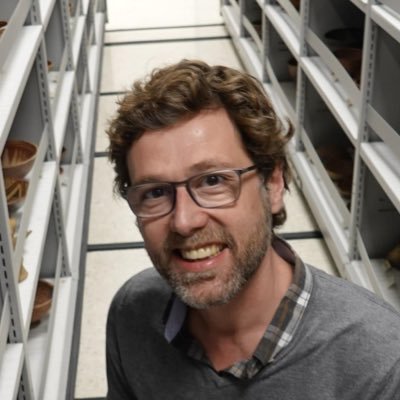 Archaeologist at @UCamArchaeology, works with technology, science, metals, alchemy, Terracotta Army, America and anything interesting. Check out @reverseactionP