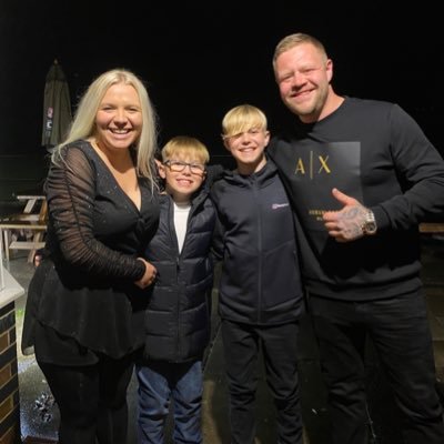 kingchezzie's profile picture. Owner of Bespoke Plastering Services