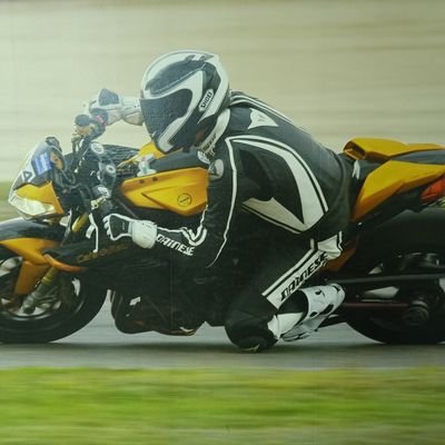 E69MazingerZ's profile picture. lánzame a los lobos y me verás liderando la manada. Mis opiniones son mías. Ex piloto de F15C LOMAC F2.0. @byhermoss papá fan.