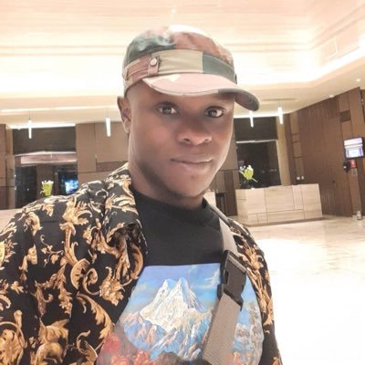 Izu_excel's profile picture. 