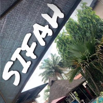 sifah_brand always available to give you the best outfits,check more on IG @sifah_brand