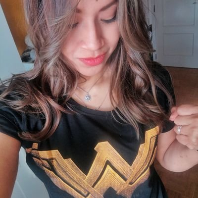 #WonderWoman IMPARABLE 💥 Compartiendo las pasiones de mi vida: Cine Comics Comida Naturaleza Aventuras Hábitos saludables Amor 💪❤️

         ENJOY YOUR LIFE ✨