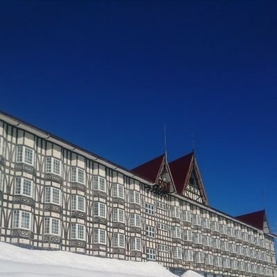 神奈川県のタイル屋です。
主に横浜、川崎で稼働してます!
無言フォロー失礼します。
フォロバ100%です!
宜しくお願いします。