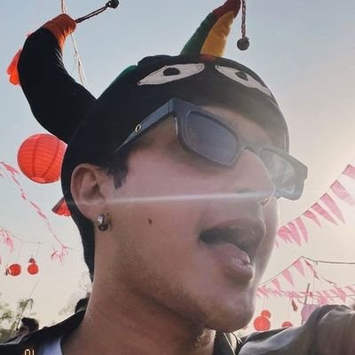 qasim156's profile picture. clouded thoughts