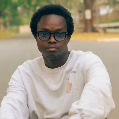 GameGbee | Videographer | Chief Editor  @GasbrosGaming and build softwares | sometimes techie | i sometimes do videos on youtube too  | LOML: @akosualefty