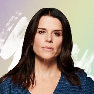 A fansite dedicated to the very talented actress, Neve Campbell.