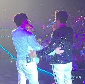 ilchilsam173's profile picture. 77×96 / 밍또 / 🦌+🐶=173 / ❌순덕❌
혼잣말과다 / 프로맘찍러