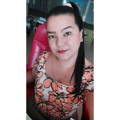 Luisa9417F's profile picture. Dios 😇 Familia ❤ Ahijados 👫 Compadres 💖 Amigos 💕 Contadora 📚💘!