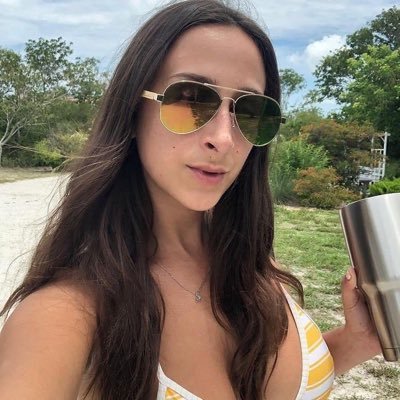 Lillian89937023's profile picture. 