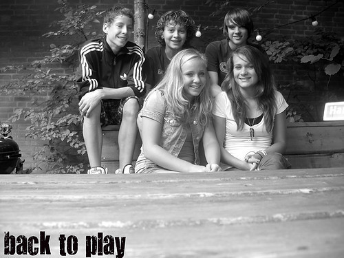 BacktoPlay11's profile picture. De band Back to Play bestaat uit Kasper Jansen, Wik Verhoeven, Maurice v. d. Walle en Mila de bruijn. Deze band is een All Round Music Band.