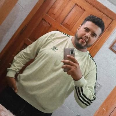 Soy el tipo de persona que tu papá y mamá dijeron que no tenías que hablar