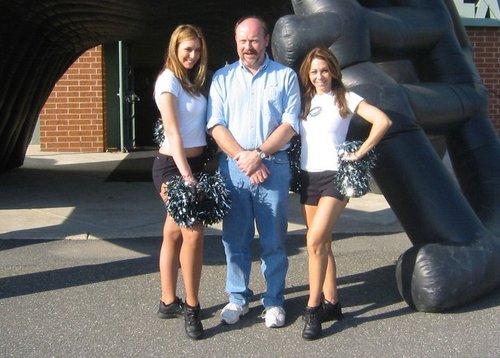 Jfescen's profile picture. Real beer and volleyball