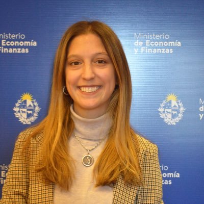 Contadora Pública 👩🏻‍💻Magíster en Tributación 📚 @pnacional 🗳Directora de la Asesoría Tributaria en @mef_Uruguay