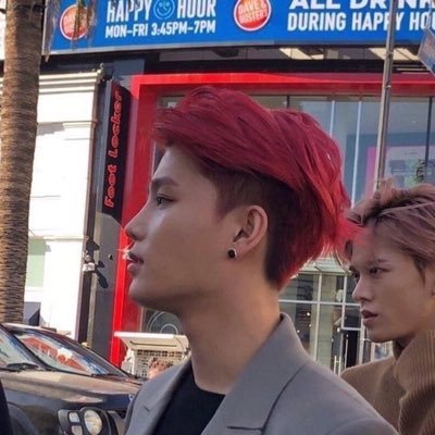 𝐌, 𝐓𝐀𝐄𝐈𝐋 : Johnny, Suh Twins and Elizabeth Suh.
