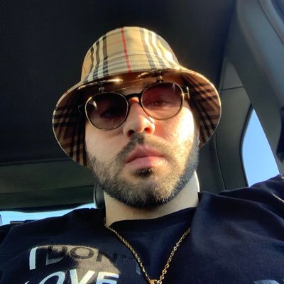 MikeFSauce's profile picture. Just a regular bearded dude who falls in love on the weekends
